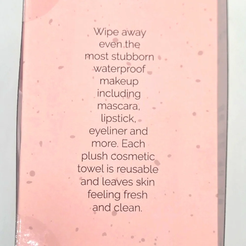 THE CREME SHOP NWT Bath Bomb & NWT Makeup Remover Towels Stitch & Roses